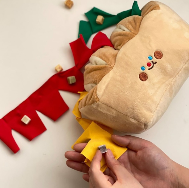 Toast Shaped Sniff Training Dog Toy