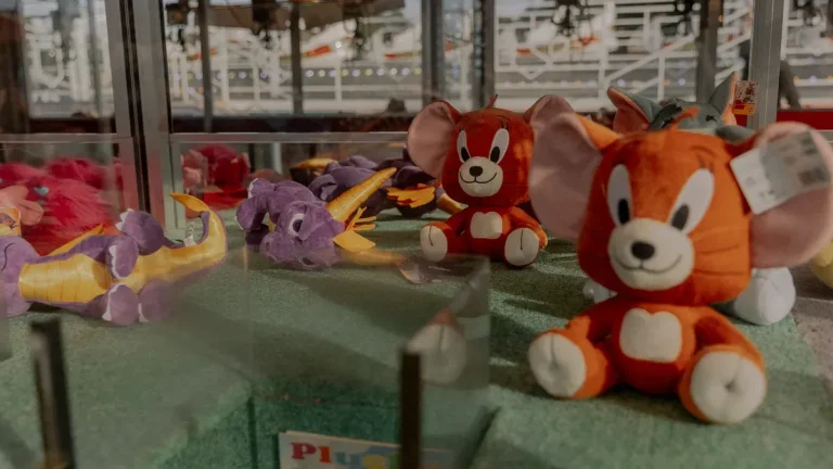 Plush dog toy MOQ tiers and their implications for buyers