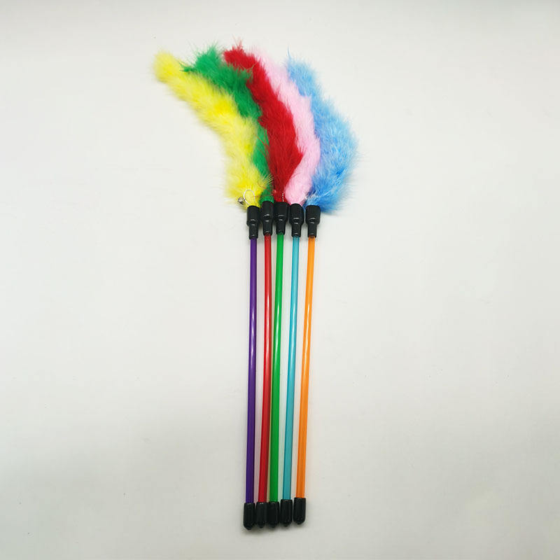 soft-fluffy-feather-with-mini-bell-pet-interactive-chew-toy