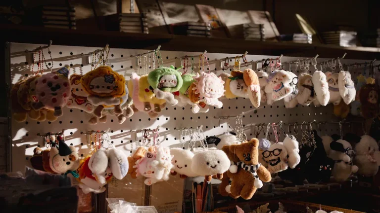 Bulk dog chew toy pricing